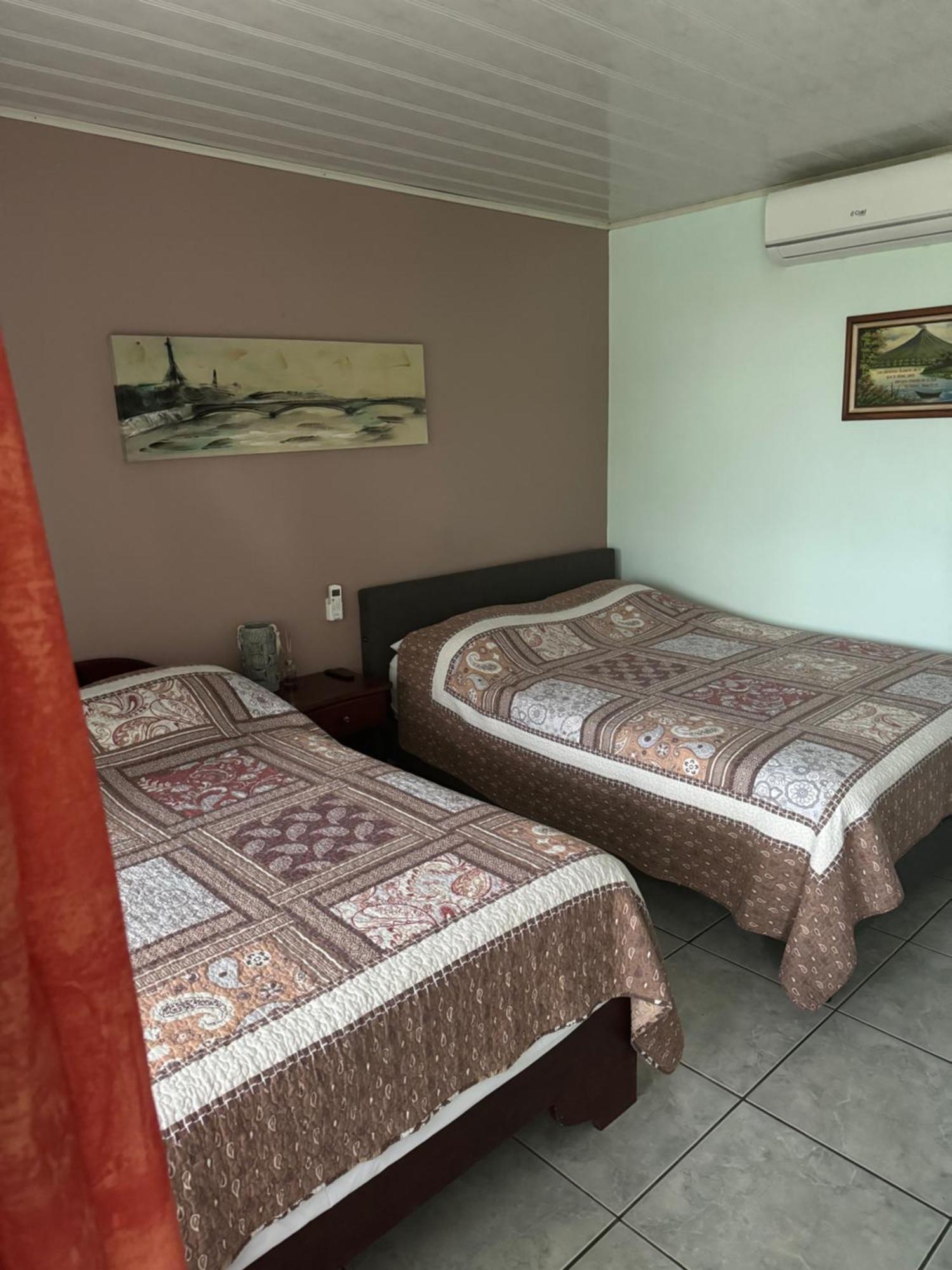Hotel Vale'S Chiles  Kültér fotó