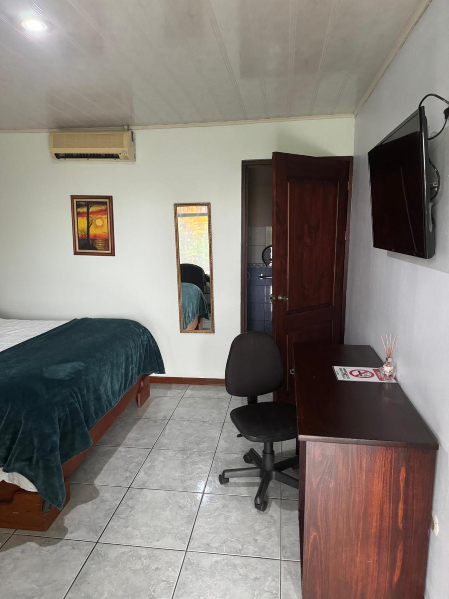 Hotel Vale'S Chiles  Kültér fotó