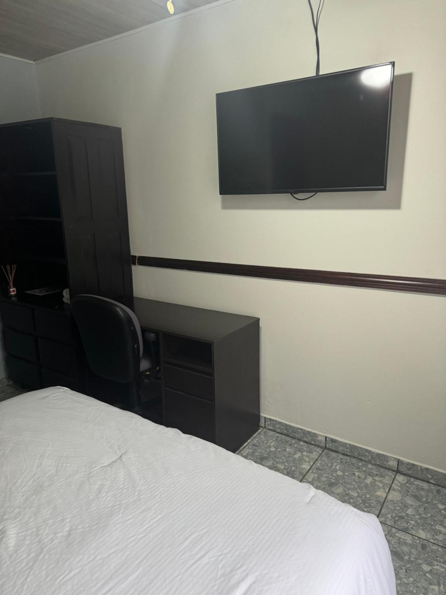 Hotel Vale'S Chiles  Kültér fotó