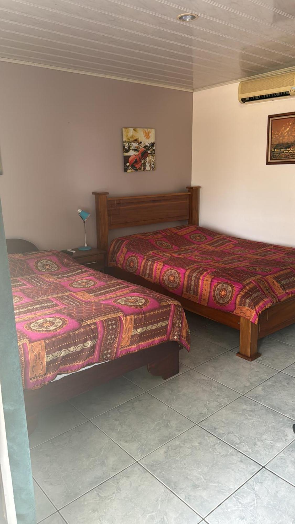 Hotel Vale'S Chiles  Kültér fotó